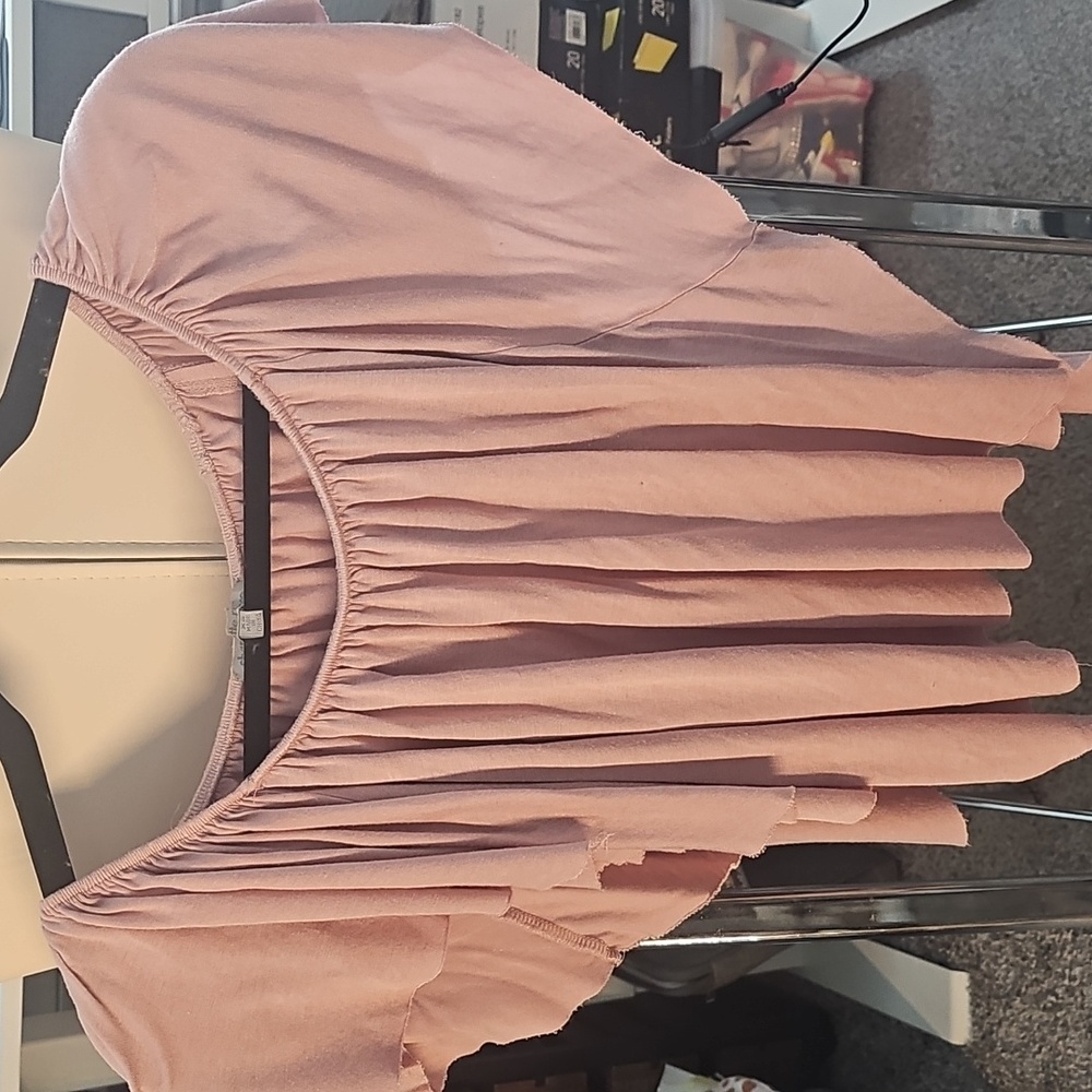 Vintage Charlotte Russe flowy crop top Size XS